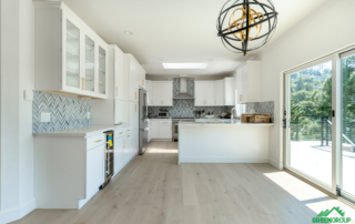 open kitchen vs closed kitchen. Image of an open kitchen area.