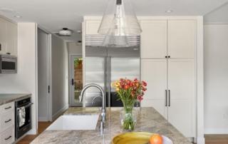 built-in breakfast nook2